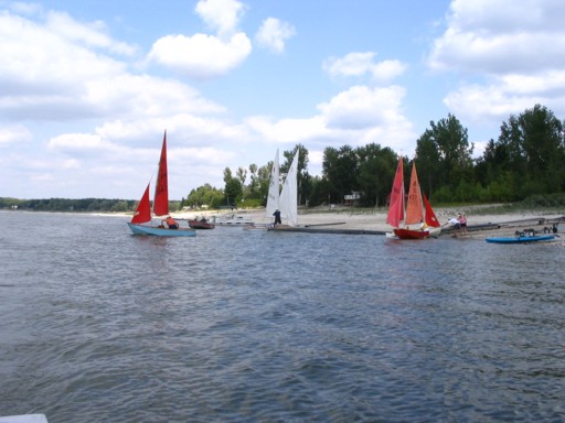 Photo: Launching for Another Day at the Races
Photographer: Martin Walker