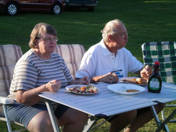 Photo: Paul and Elke had the Foresight to Bring a Table
Photographer: Aleid Brendeke