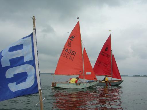 Photo: Les and Marika Pass the Committee Boat
Photographer: Hanzo van Beusekom