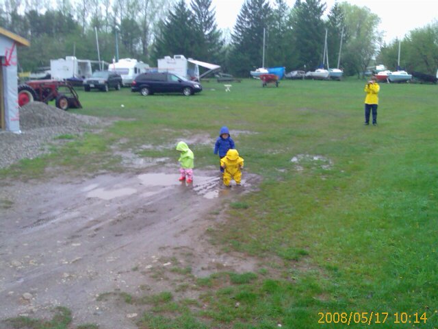 Photo: The Puddle Jumpers
Photographer: Derek Pugh