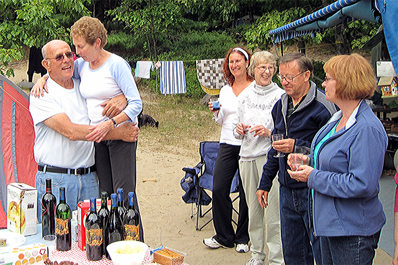 Photo: Linda and Peter Celebrate their 50th Anniversery