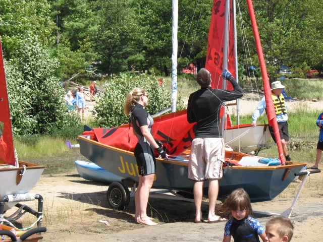 Photo: Danna and Michael Rig their Boat