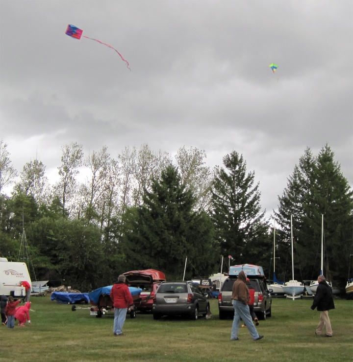 Photo: Kite Flyers