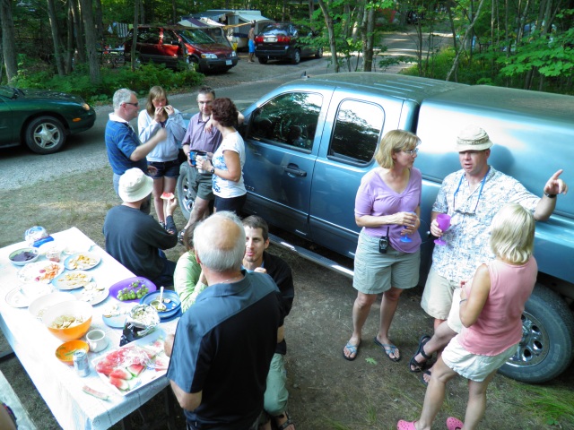 Photo: Various Groups Chatting