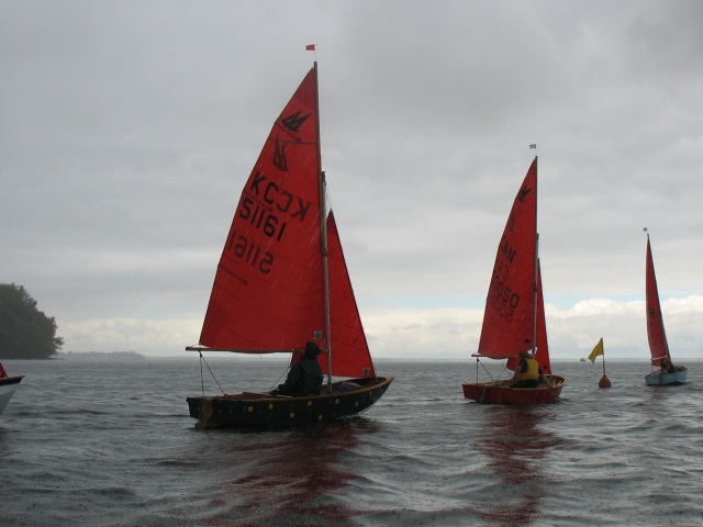 Photo: Shelley Crosses the Start Line, followed by Steve and Marika