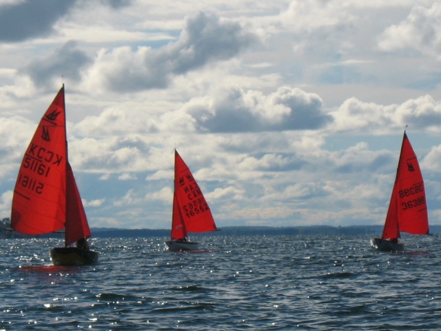 Photo: Marika, Heather and Shelley Head to the Finish