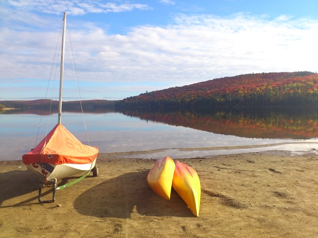 Photo: Boat on the Beach at Rock Lake