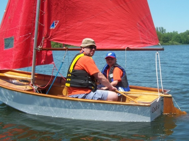 Photo: Scouter Steve Shows Tory the Ropes