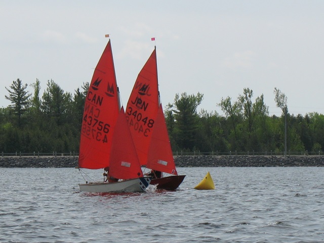 Photo: Erik and Kaiden and Shelley are Neck and Neck at the Start